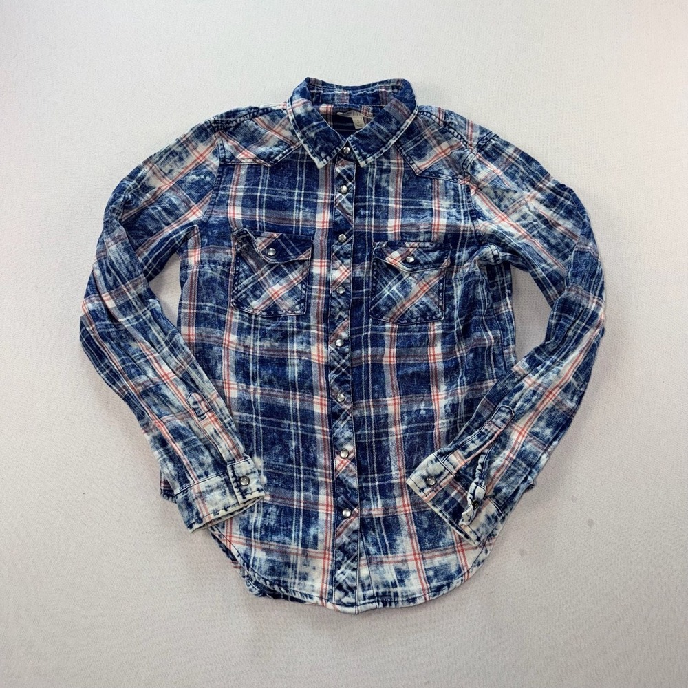 Love Fire Women's Acid Wash Plaid Long Sleeve Snap Button-Down Shirt Small